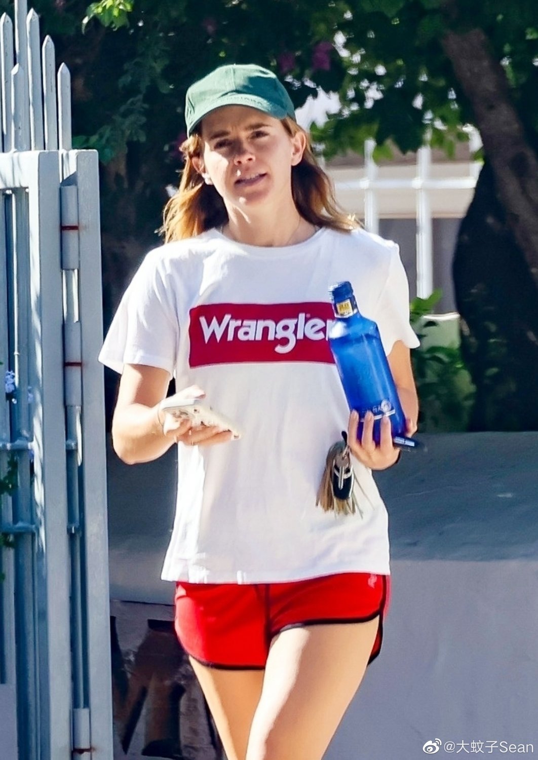 sAJ9I7VK Emma Watson 2 88.jpg